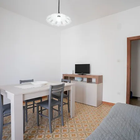 Nonna Rosas Apartment